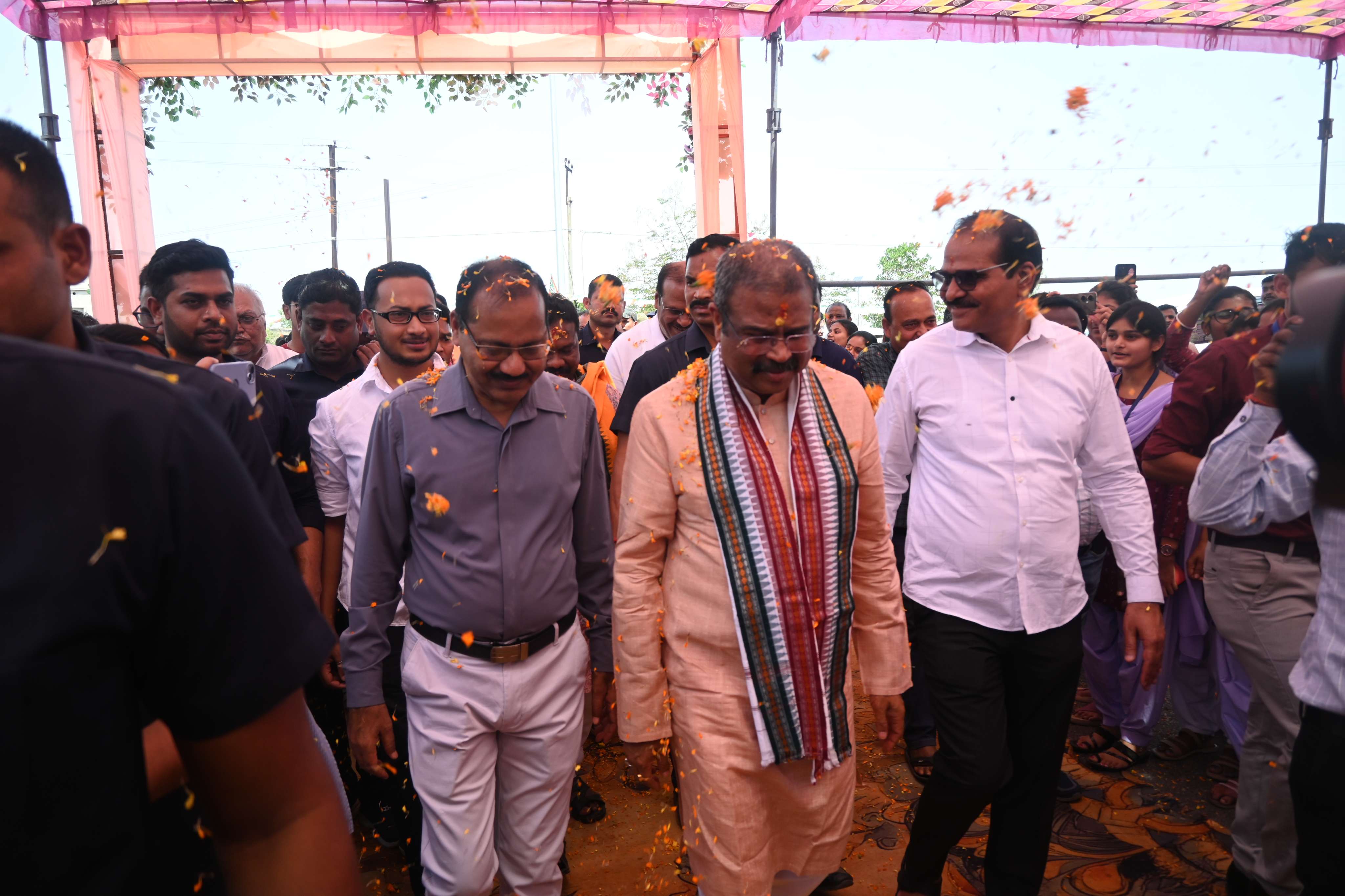Education Minister Revisit Pic photo 21